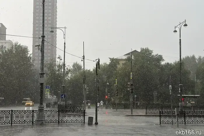 Сотрудники спасательных служб Свердловской области выпустили срочное предупреждение.
