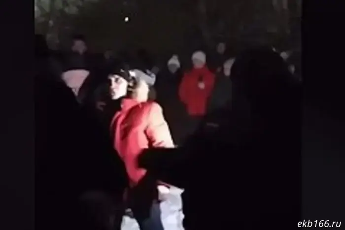 A Ural Federal University student from Ecuador showed a "matryoshka" during Epiphany bathing.