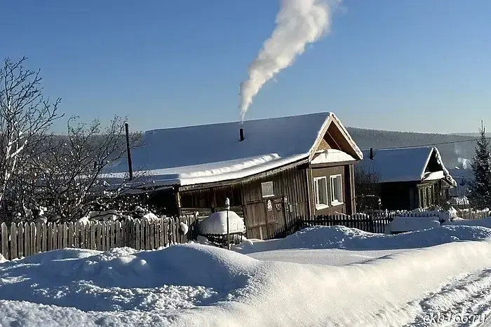 Due to anomalous -40°C frosts, rescuers appealed to residents of Sverdlovsk Oblast.