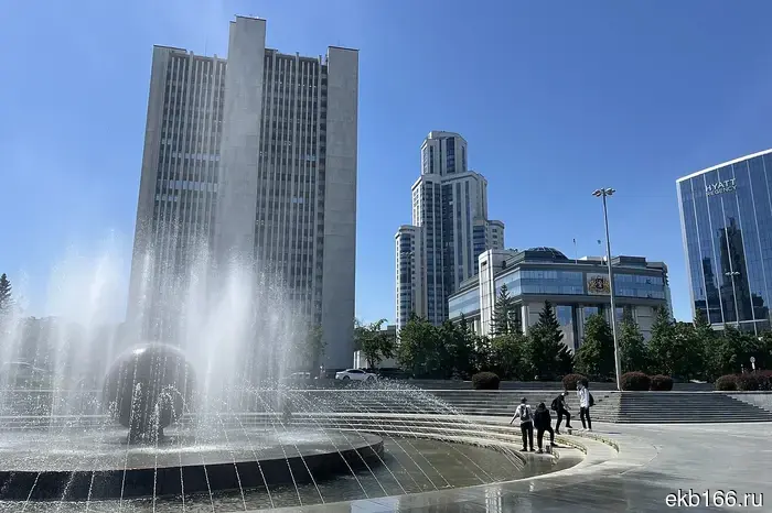 В Екатеринбурге разрешено передавать культурные объекты военкоматам.