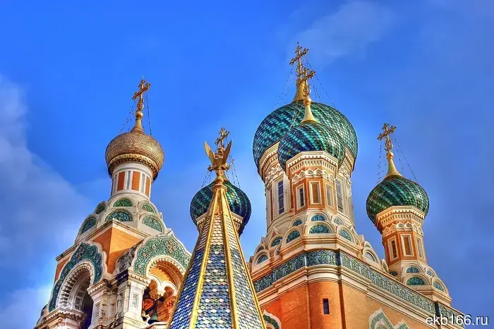 В Свердловской области старшеклассникам предложили заменить курс обществознания на уроки православия.