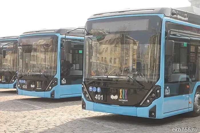 In Yekaterinburg, public transport was urgently rerouted due to a utility failure.