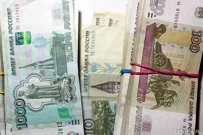 Sverdlovsk residents have begun to lift self-imposed bans on borrowing en masse due to income problems.