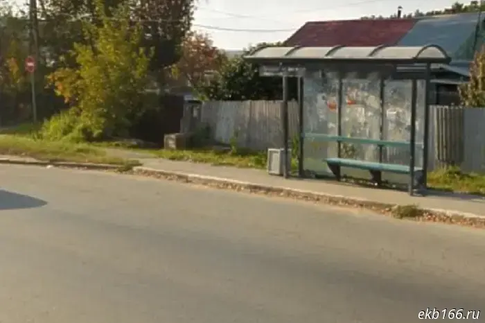 Yekaterinburg residents complained about the lack of bus stops near the gardens.