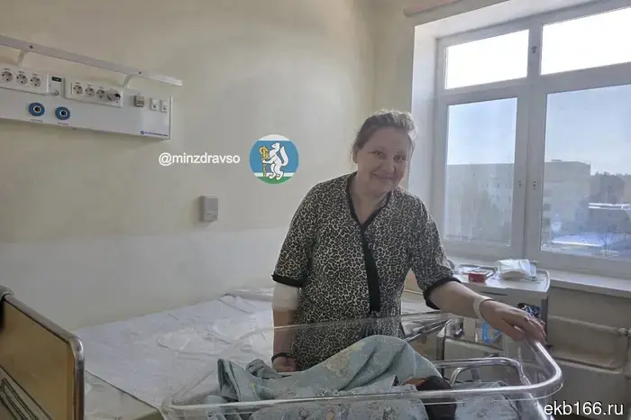 Жительница Свердловской области стала матерью в двенадцатый раз, будучи бабушкой.