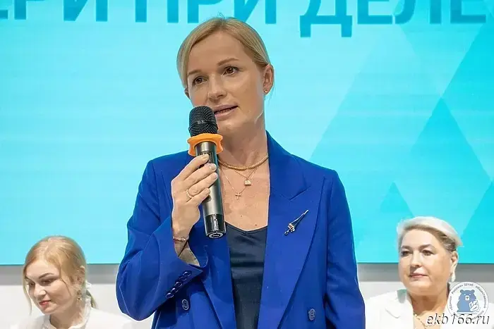 A court placed the wife of Sverdlovsk's deputy governor under house arrest.