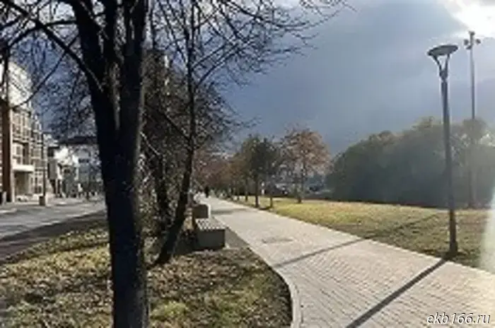 В Екатеринбурге обновят дорожную разметку.