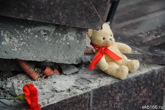 A mother and her young son, who died due to a bus accident on March 8 in Yekaterinburg, will be buried together.