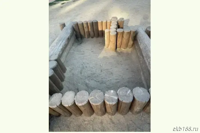 The district administration of Yekaterinburg announced that they have no funds to purchase sand for the sandboxes.