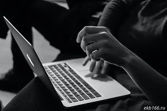 "They say children are fine without it": hundreds of students in Yekaterinburg were left without internet