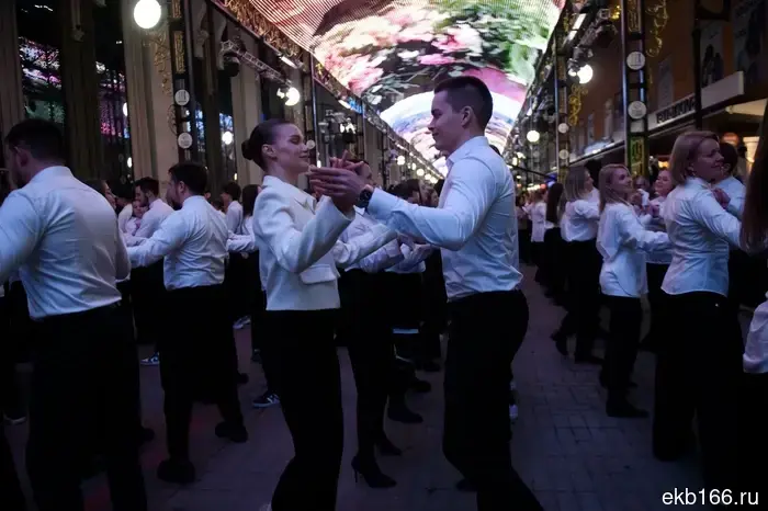 The media screen has been permanently removed from Vainer. Photo report of the final show.