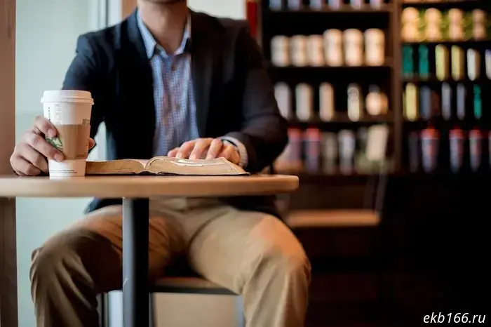 In Yekaterinburg, a cafe employee was fired over a few words.