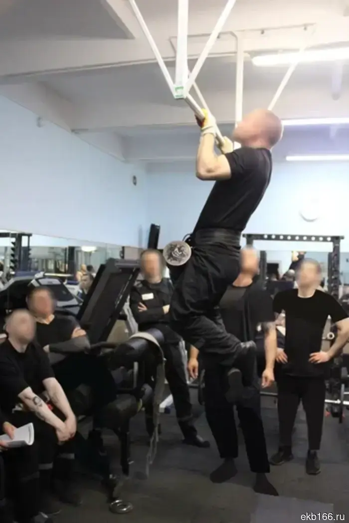 «Развивает силу и выносливость». В ИК-10 Екатеринбурга состоялся турнир по стритлифтингу.