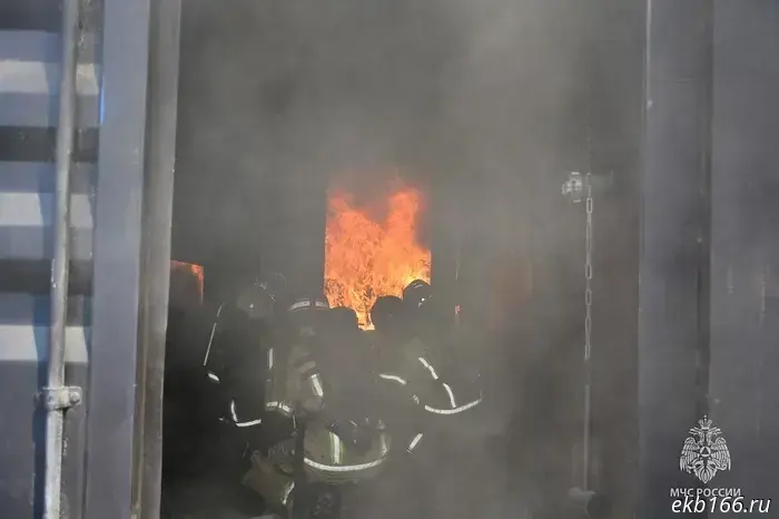 Three little children died: the house of a large family caught fire in a village in Sverdlovsk Oblast.