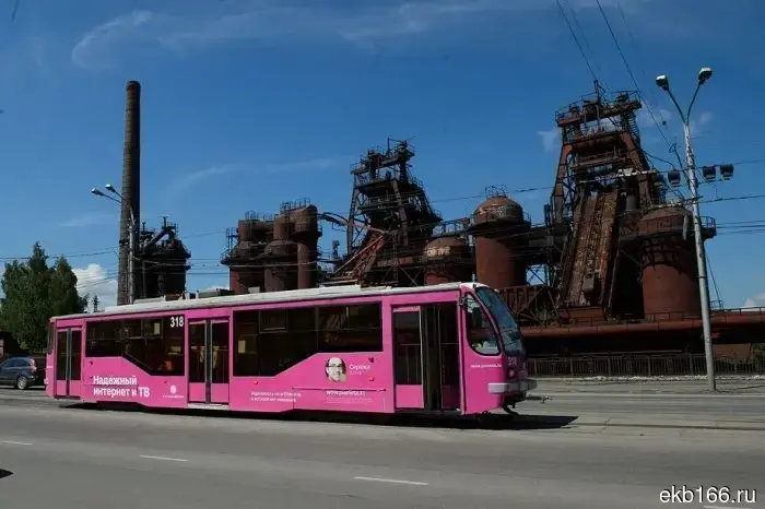 Это уже второй федеральный канал, который этой весной приезжает в свердловский город для записи тревел-шоу.