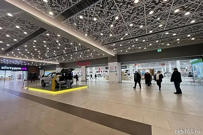 The largest shopping center in Yekaterinburg was evacuated.