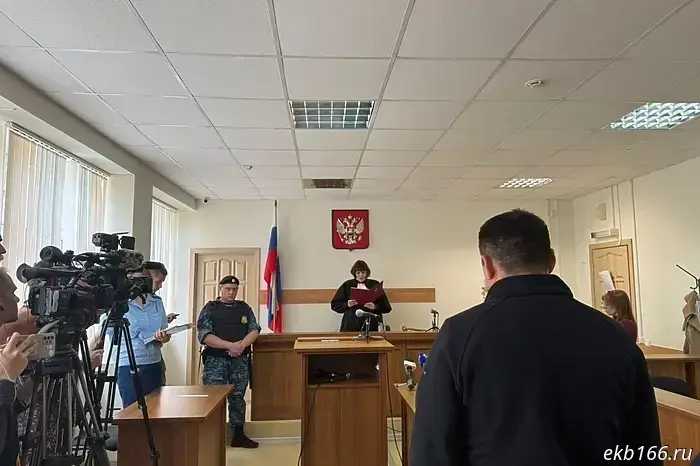 The Sverdlovsk Regional Court released the former head of Pervouralsk's Vodokanal, who had been sentenced to 3.5 years' imprisonment.