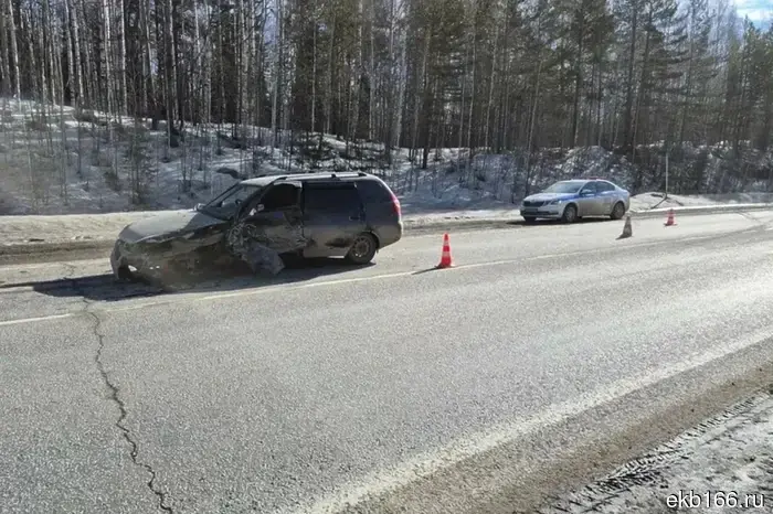 A resident of Yekaterinburg nearly died at the wheel from sunlight.