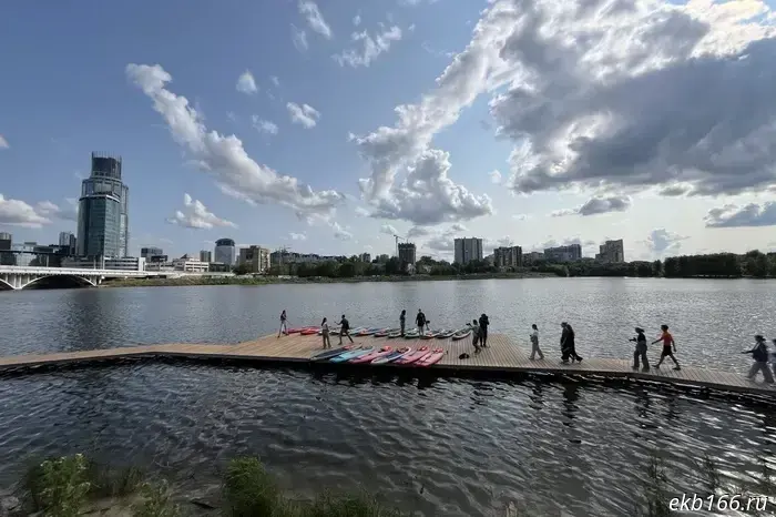 A beach with sunbeds and picnic areas will appear in the center of Yekaterinburg.