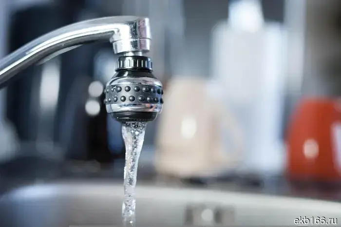 The administration of Yekaterinburg explained why yellow water is flowing from the taps.