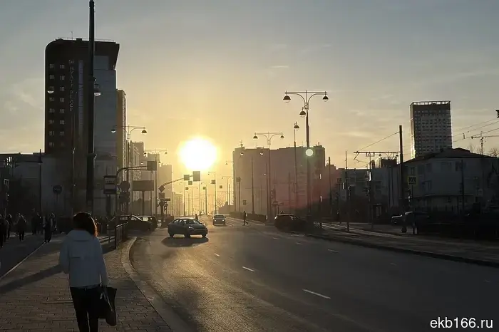 Yekaterinburg residents have been warned about the impending abnormal heat.