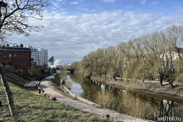 В Свердловской области температура поднимется до +17 градусов.