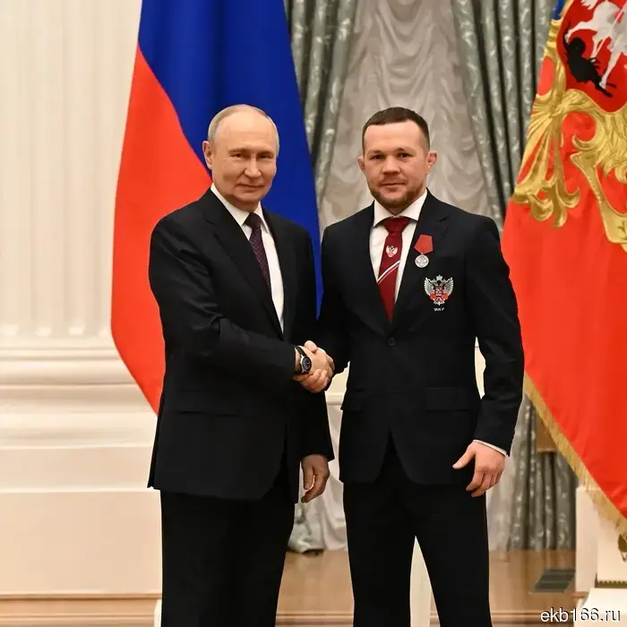 Путин в Кремле вручил награды чемпиону UFC Петру Яну и боксёрам RCC (ФОТО)