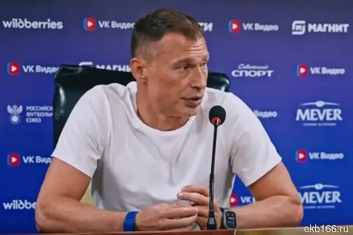 СМИ сообщают, что Василий Березуцкий уходит с поста тренера футбольного клуба «Урал».