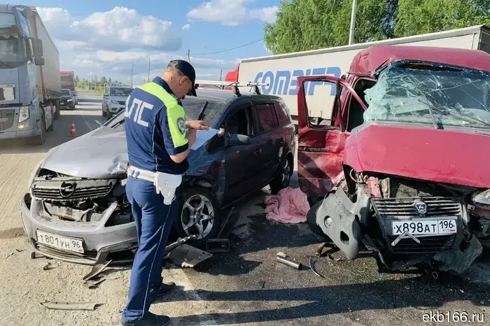 Details of the accident involving a "Gazelle" near Beloyarka, in which two people died, have become known.