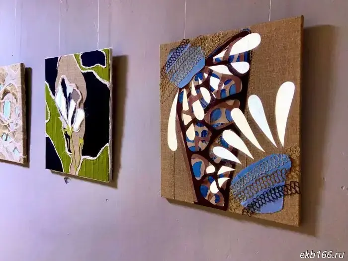 "With educational purposes." Panels with reflective elements will appear in Yekaterinburg.