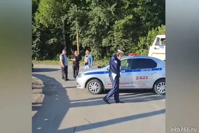 Yekaterinburg residents are stranded in traffic jams due to the procession.