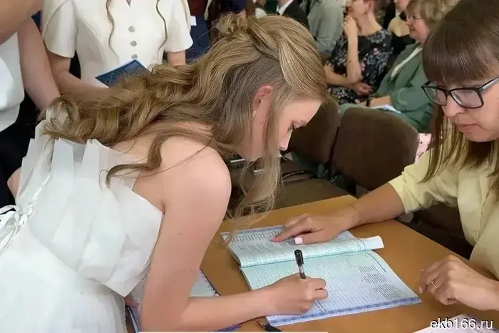 В Свердловской области в этом году зафиксировано беспрецедентное количество стобалльников.