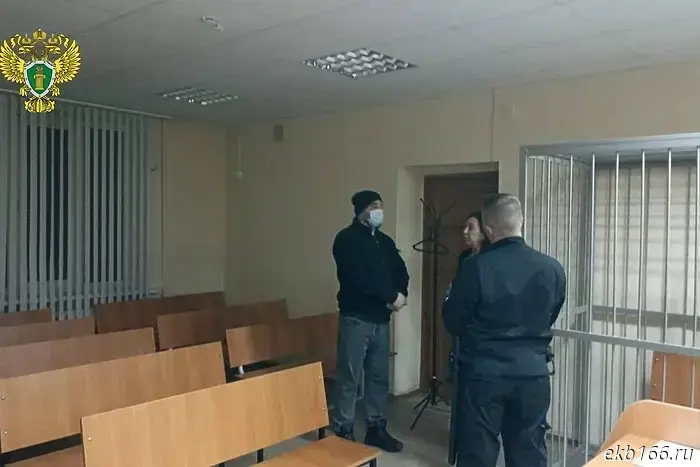 Свердловчанин преднамеренно сбил пешехода, чтобы попасть в тюрьму после конфликта с супругой.