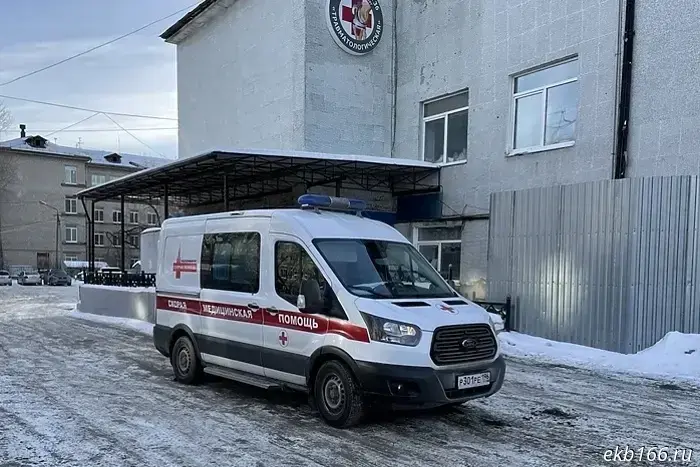 Sverdlovsk authorities denied reports that ambulances had refused to respond to calls due to a lack of fuel.
