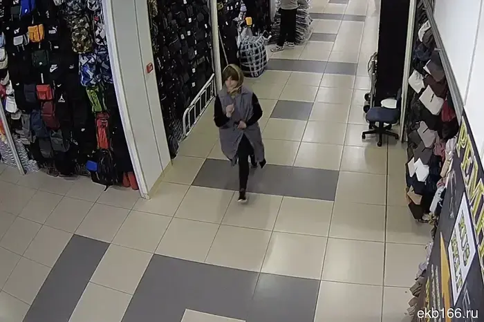 В Екатеринбурге 20-летняя женщина, занимающаяся карманными кражами, похитила из сумки бизнесвумен 1,2 миллиона рублей.