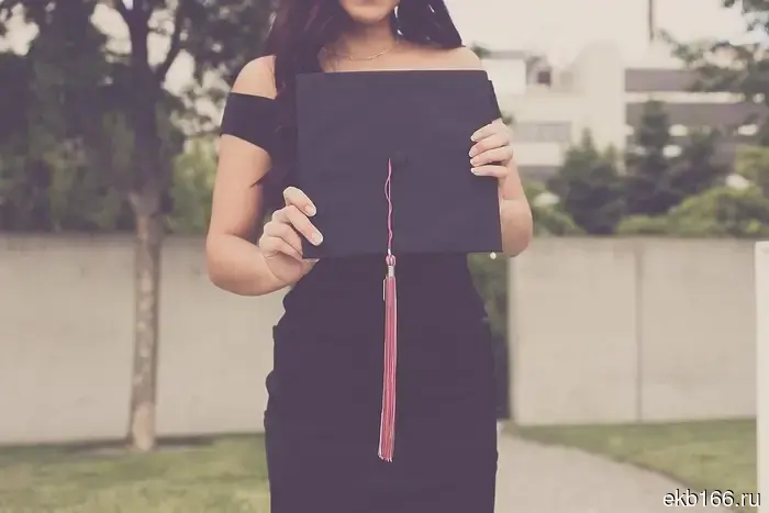 The company that caused Ural Federal University graduates not to receive their gowns has been recognized as unscrupulous.