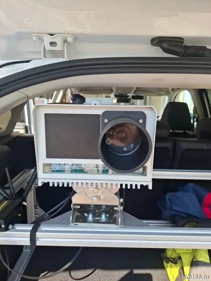 Свердловская Госавтоинспекция представила новый автоматизированный комплекс для фото- и видеофиксации «Азимут» — фото.