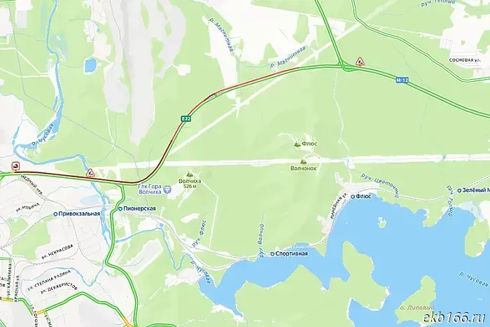 Perm Highway came to a standstill in a massive traffic jam due to an accident.