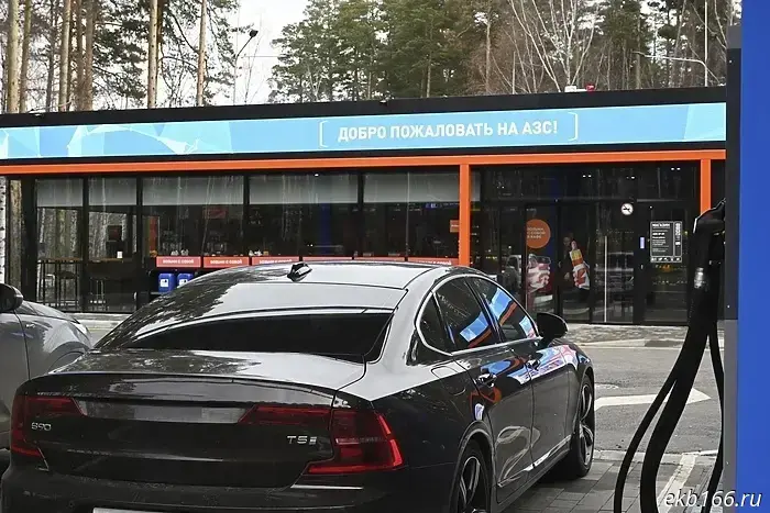 After renovations, Gazprom Neft gas stations on Rosselban and the Novo-Moscow Trakt reopened.