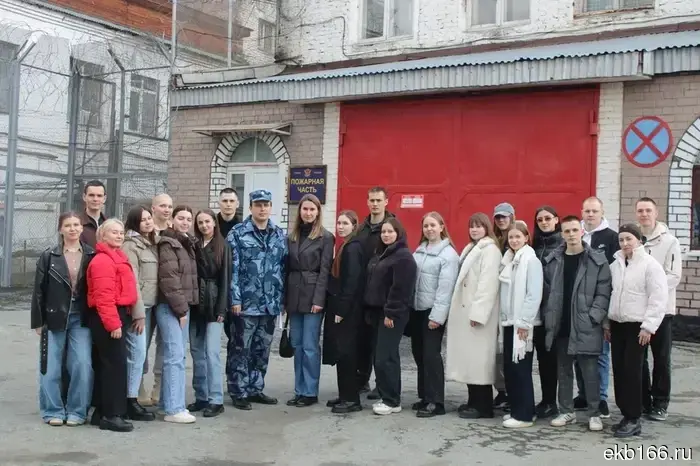 В Екатеринбурге будущим сотрудникам полиции продемонстрировали колонию для рецидивистов.