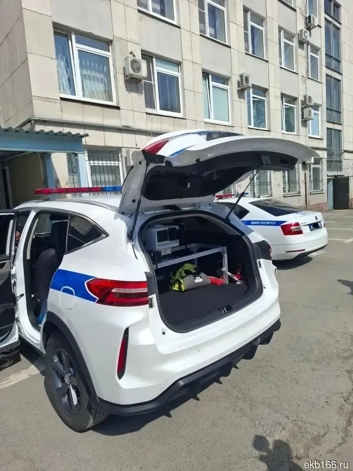 Свердловская Госавтоинспекция представила новый автоматизированный комплекс для фото- и видеофиксации «Азимут» — фото.