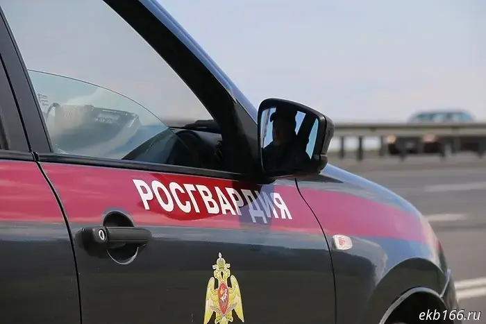 В Екатеринбурге обвиняемая в убийстве скрылась от суда.