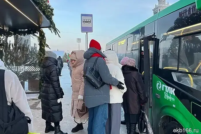 В Екатеринбурге сократилось число пассажиров без билетов в общественном транспорте.