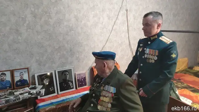 Командование ЦВО отметило парадом 101-летнего ветерана, который пошел на фронт в 17 лет. ФОТОРЕПОРТАЖ