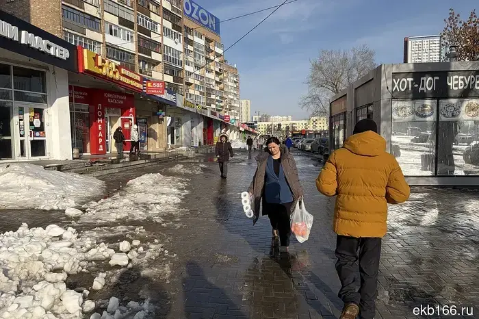 В Екатеринбурге продолжается ликвидация нескольких киосков.