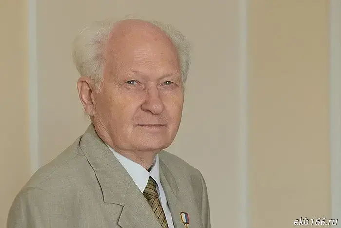 В Екатеринбурге открыли улицу, посвященную конструктору «Калибров».