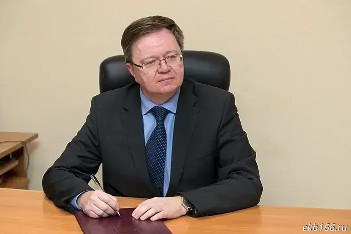 An adviser to the former Sverdlovsk vice‑governor has been remanded in custody in Yekaterinburg.