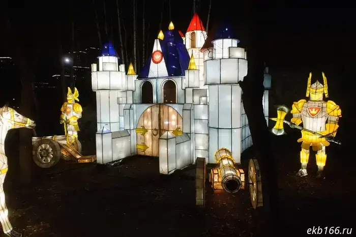 The "Kingdom of Magical Lights" festival opened in Mayakovsky Park. Photo report.