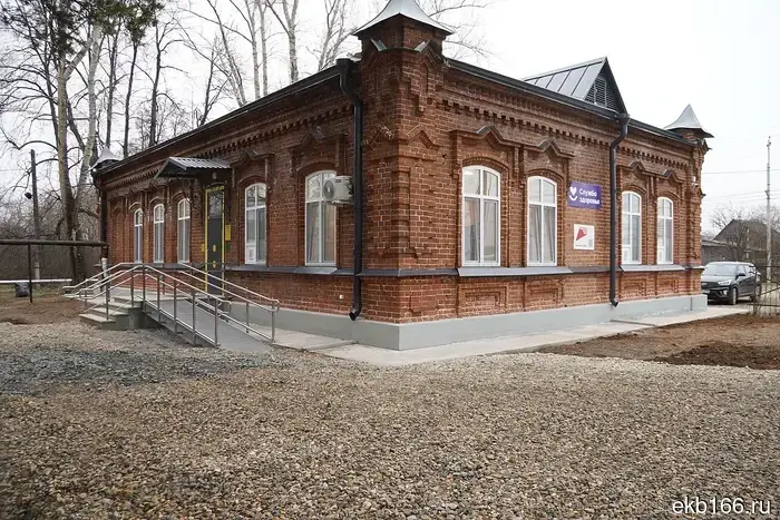 В селе Сысертского района, которое находится в трудном положении, начала свою работу врачебная амбулатория с подстанцией службы «скорой помощи» (ФОТО)
