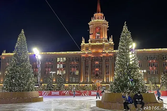 Запуск главного катка Екатеринбурга оказался под риском.